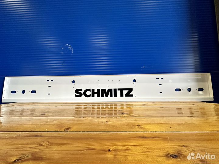 Бампер отбойник панель фонарей schmitz