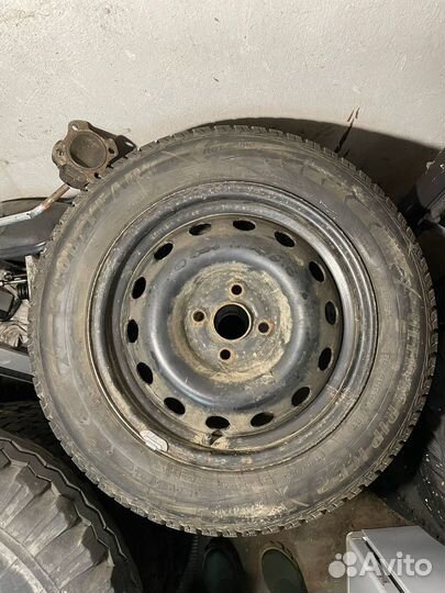 Колеса зимние липучка шипы 185/65 r15 kia Hyundai
