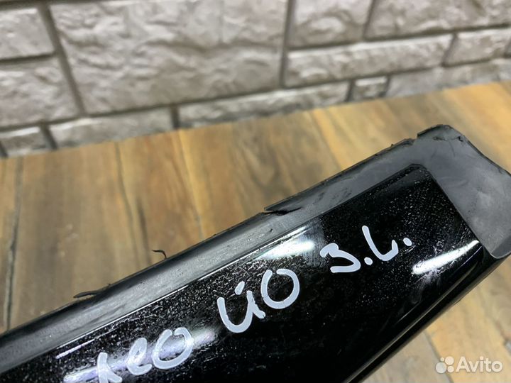 Seat Leon (1P1) Стекло кузовное глухое левое