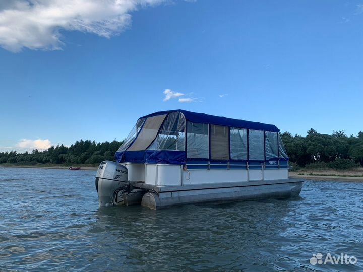 Катание на катере,прогулка по воде