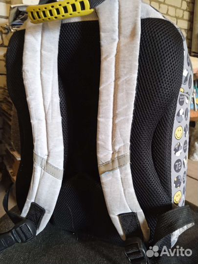 Школьный рюкзак