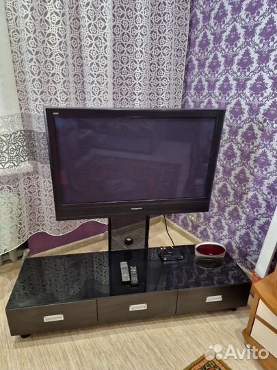 Тумба под телевизор