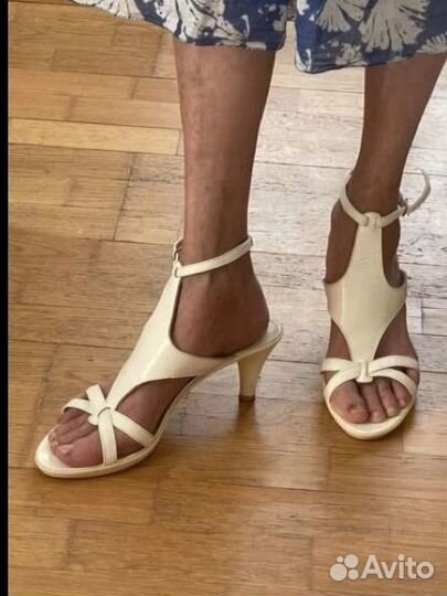 Босоножки 42размер