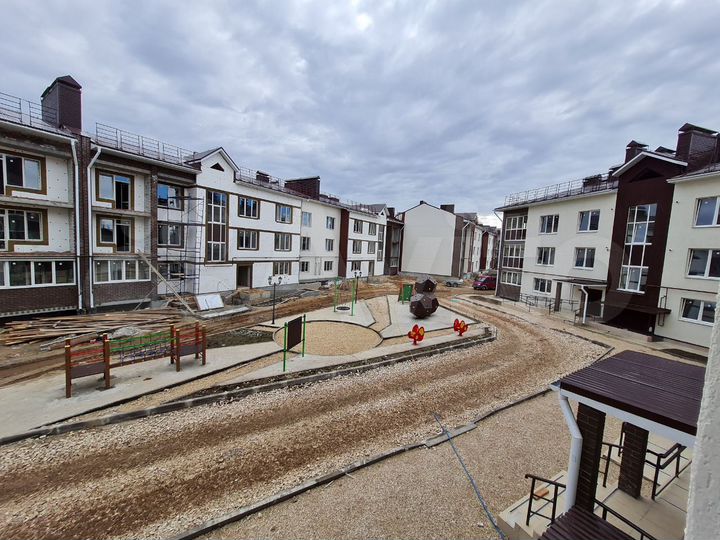 3-к. квартира, 80,4 м², 1/3 эт.