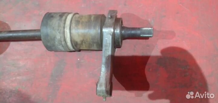 Шевроле Нива привод передний левый с деф Ваз 2123
