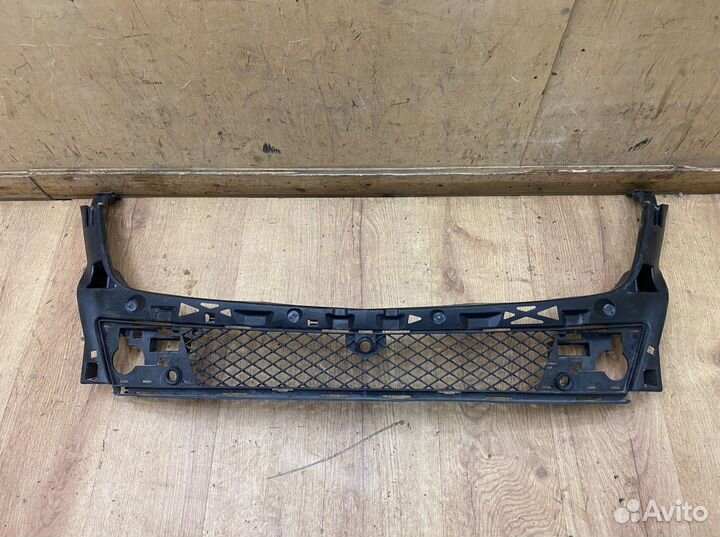 Решётка в бампер центральная Mercedes Benz W166 ML