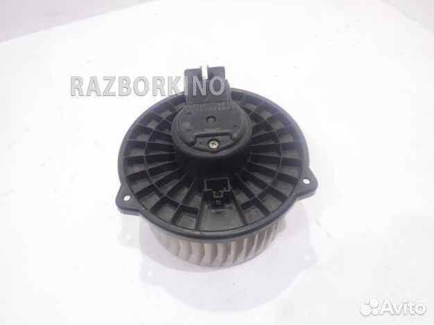 Моторчик печки Субару