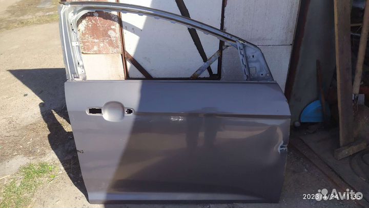 Дверь передняя правая ford focus 3