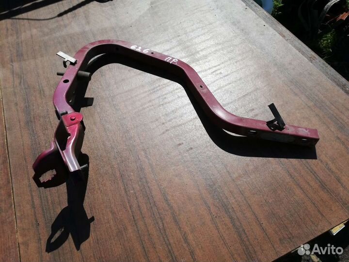 Петля крышки багажника Мазда 626 GE