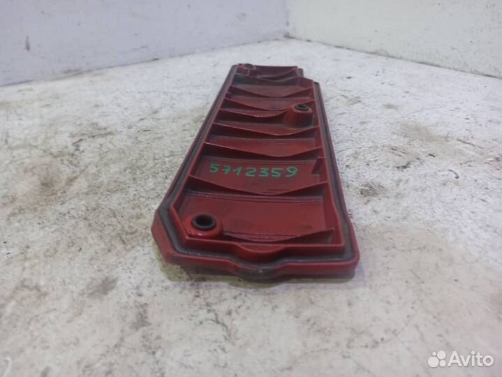 Крышка двигателя Мерседес