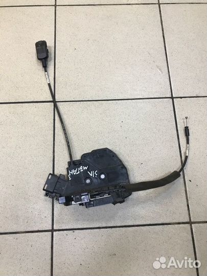 Замок дверной задний левый Renault Megane 3