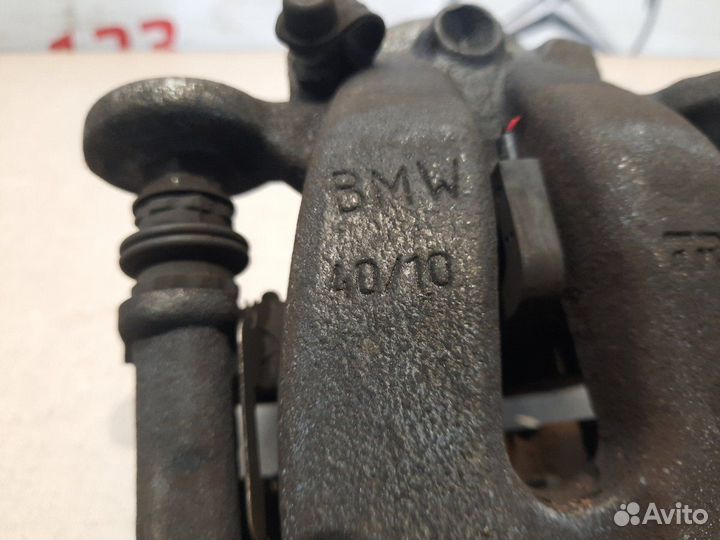 Суппорт задний правый Bmw 120 E87 N46B20B 2007