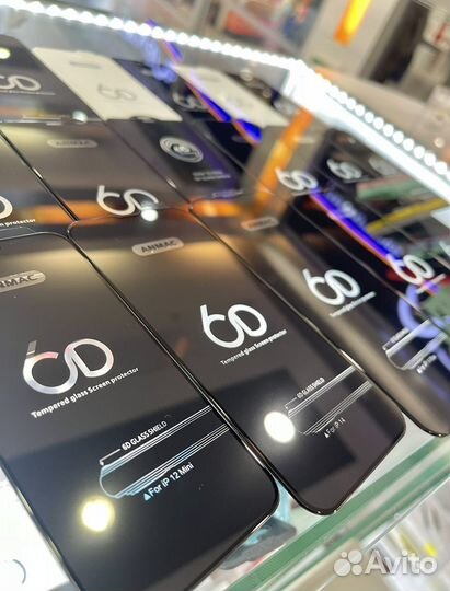 Защитное стекло для iPhone на модели с доставкой