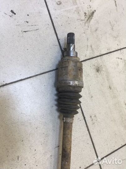 Привод задний правый Renault Duster 1