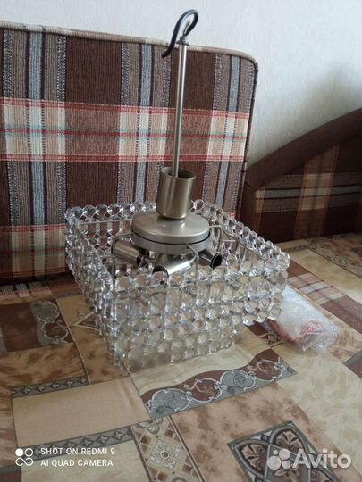 Продам хрустальную люстру