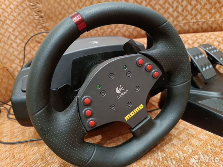 Игровой руль logitech momo racing