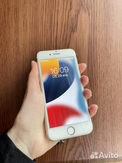 Телефон iPhone 7 32gb