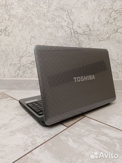 Быстрый Toshiba Core i5 2410m GT 525m 6гб