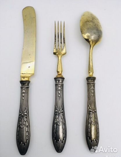 Царизм 84. Серебряный столовый набор Эгоист