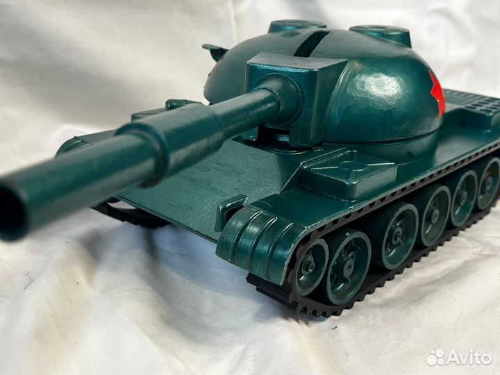 Игрушка танк СССР