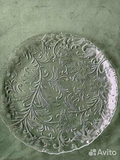 Стеклянный поднос