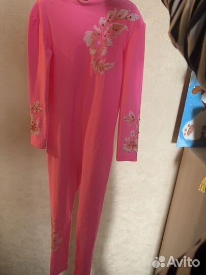 Костюм для выступлений по воздушной гимнастике