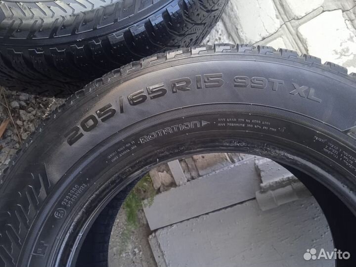 Nokian Tyres Hakkapeliitta 8 205/65 R15 99T