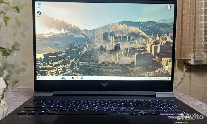 Ноутбук HP Victus