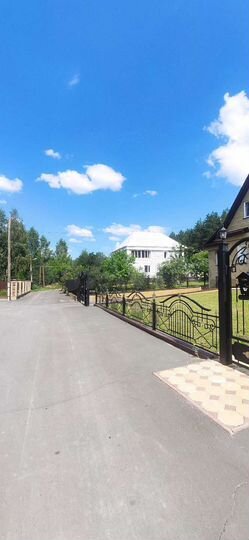 Дом 200 м² на участке 21 сот.