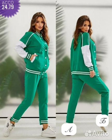 Костюм спортивный