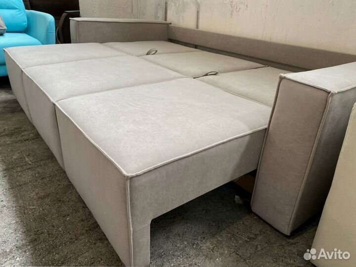 Диван новый 320*102