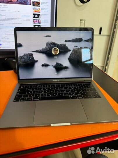 Macbook Pro 13 2019 touch bar