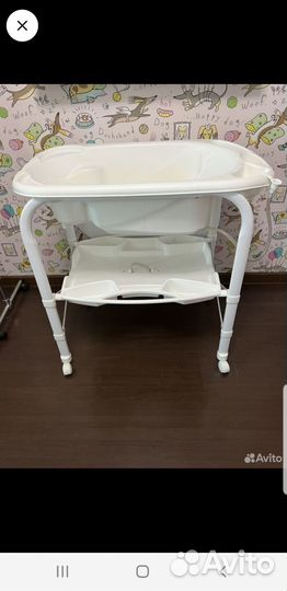 Детская ванночка с пеленальным столиком