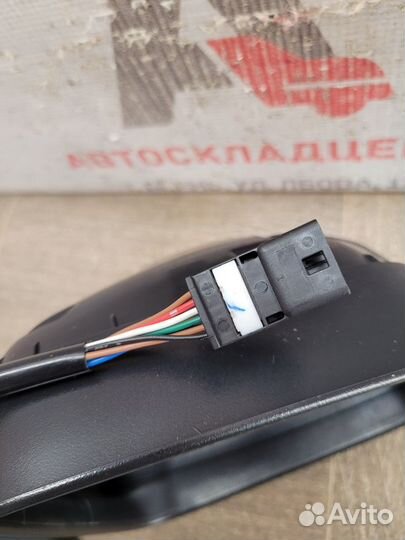 Зеркало правое Renault Logan с 2014 года электро