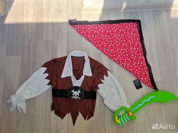 Маскарадный костюм пирата