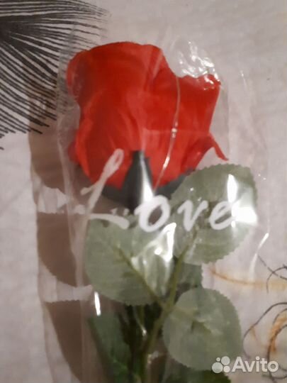 Светящаяся роза Love