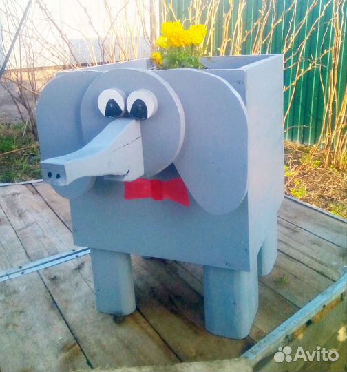 Кашпо садовое