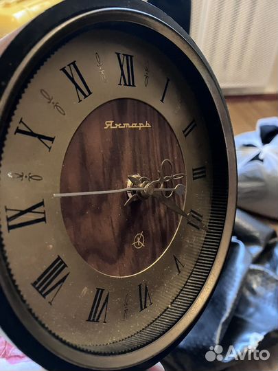 Часы янтарь настольные СССР