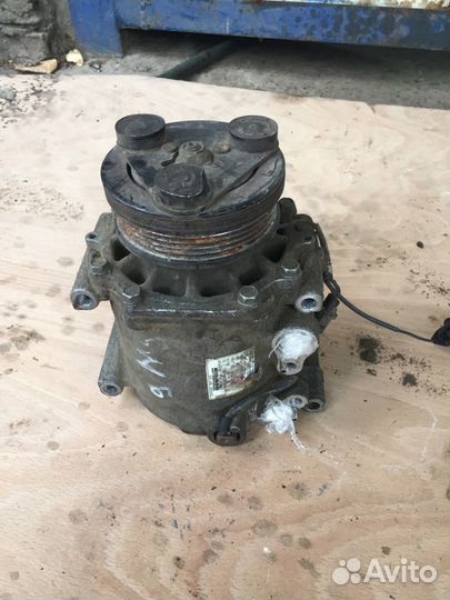 Компрессор кондиционера (1.6) Митцубиси Ланцер 9