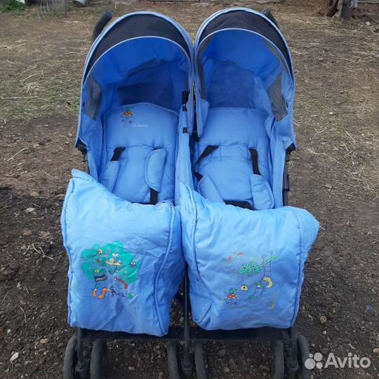 Коляска прогулочная для двойни в отличном состояни