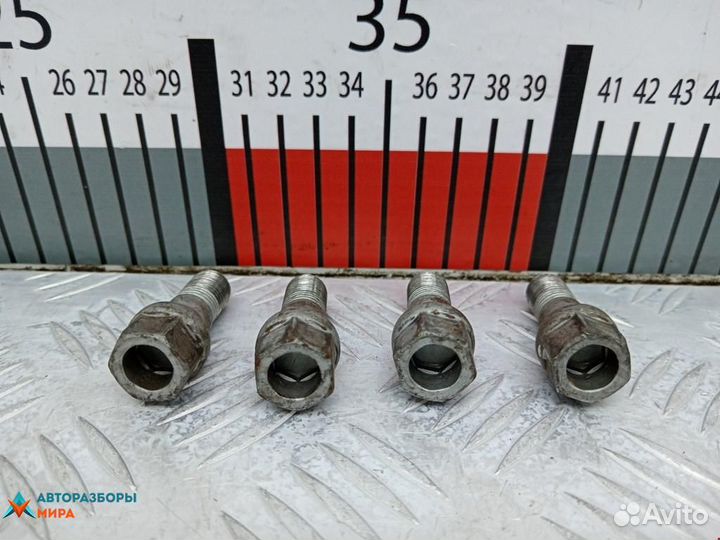 Болт колесный Citroen Xsara Picasso 2003