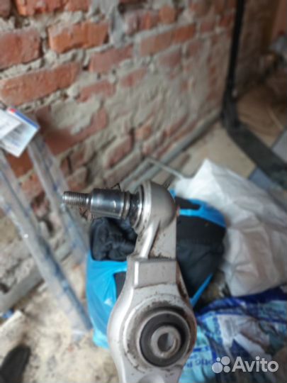 Рычаг передней подвески Volkswagen Passat B5 1998