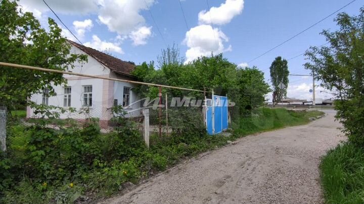 Здание под коммерцию