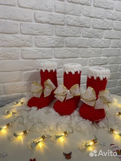 Новогодний сапожок вязаный