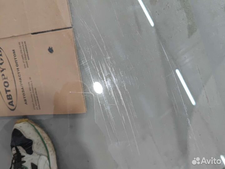 Переднее правое стекло Hyundai solaris rb