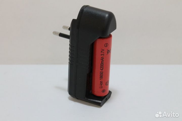 Зарядное устройство для аккумуляторов 18650