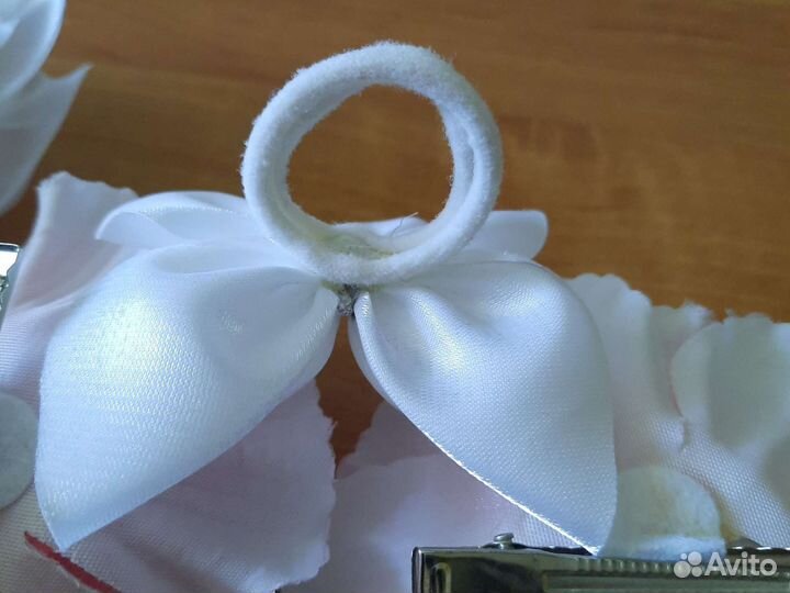 Заколки и резиночки для волос