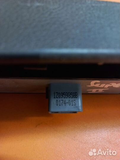 Блок управления стеклоподъемниками Skoda Superb 2