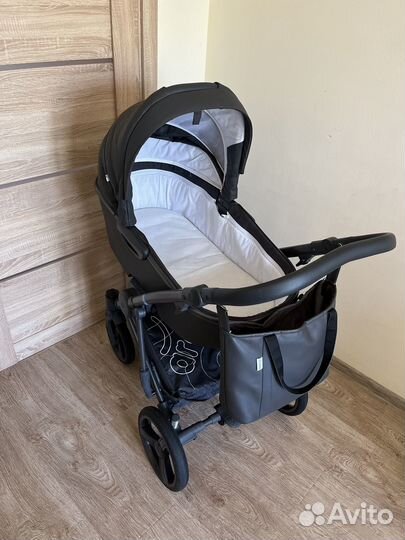 Коляска 3 в 1 AroTeam Belino Prima кожа