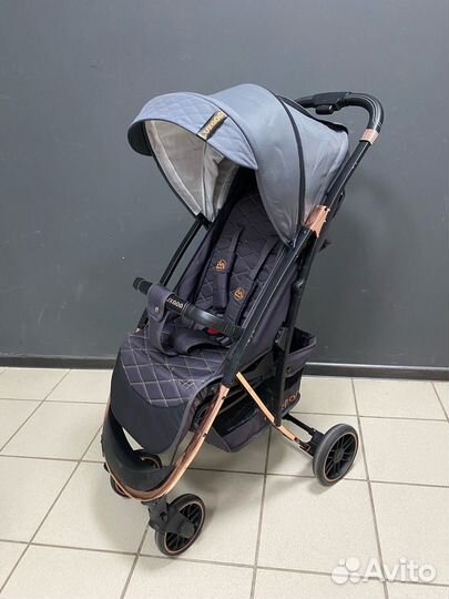 Прогулочная коляска Luxmom 636